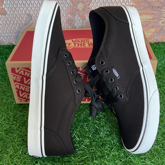 Vans Men’s Atwood
(Canvas) Black/White
VN000TUY187
Sneakers - Picture 12 of 16